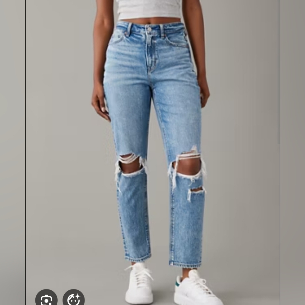 American Eagle Strigid Ripped Jeans